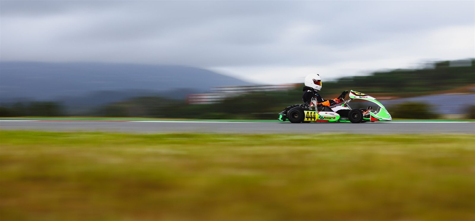 Lucas Santos racing at speed